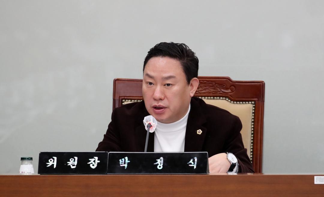 '제1차 예산결산특별위원회' 게시글의 사진(12) '250218_제357회 임시회 예산결산특별위원회_13.JPG'