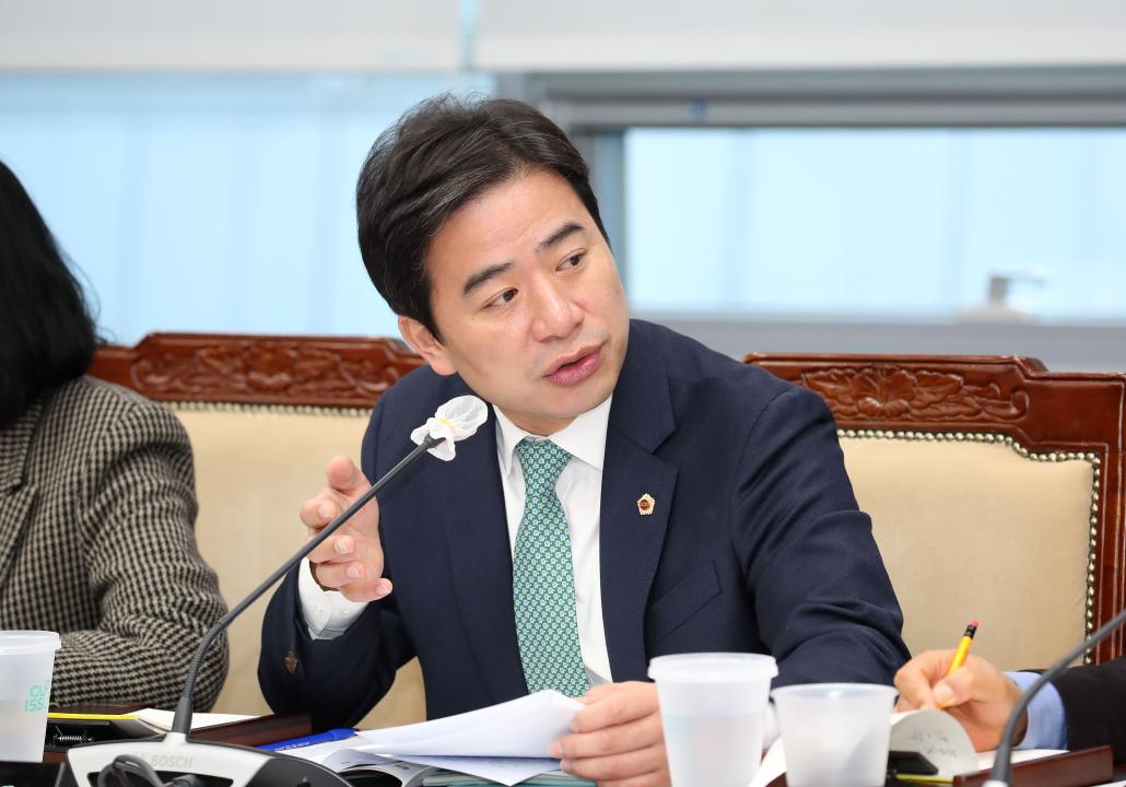 '제1차 예산결산특별위원회' 게시글의 사진(20) '250218_제357회 임시회 예산결산특별위원회_22.JPG'
