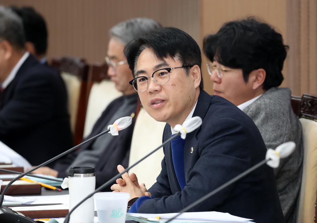 '제1차 예산결산특별위원회' 게시글의 사진(31) '250218_제357회 임시회 예산결산특별위원회_37.JPG'