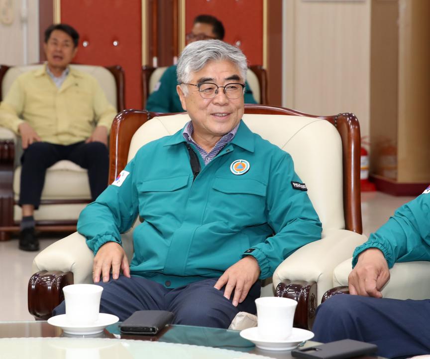 '충남도교육청 을지훈련 근무자 격려 방문' 게시글의 사진(13) '240820_을지훈련 근무자 격려 방문 도교육청_16.JPG'