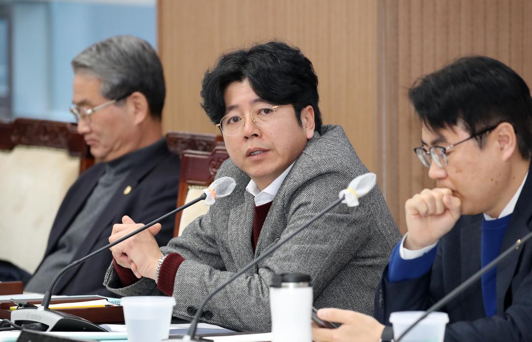 '제1차 예산결산특별위원회' 게시글의 사진(36) '250218_제357회 임시회 예산결산특별위원회_44.JPG'