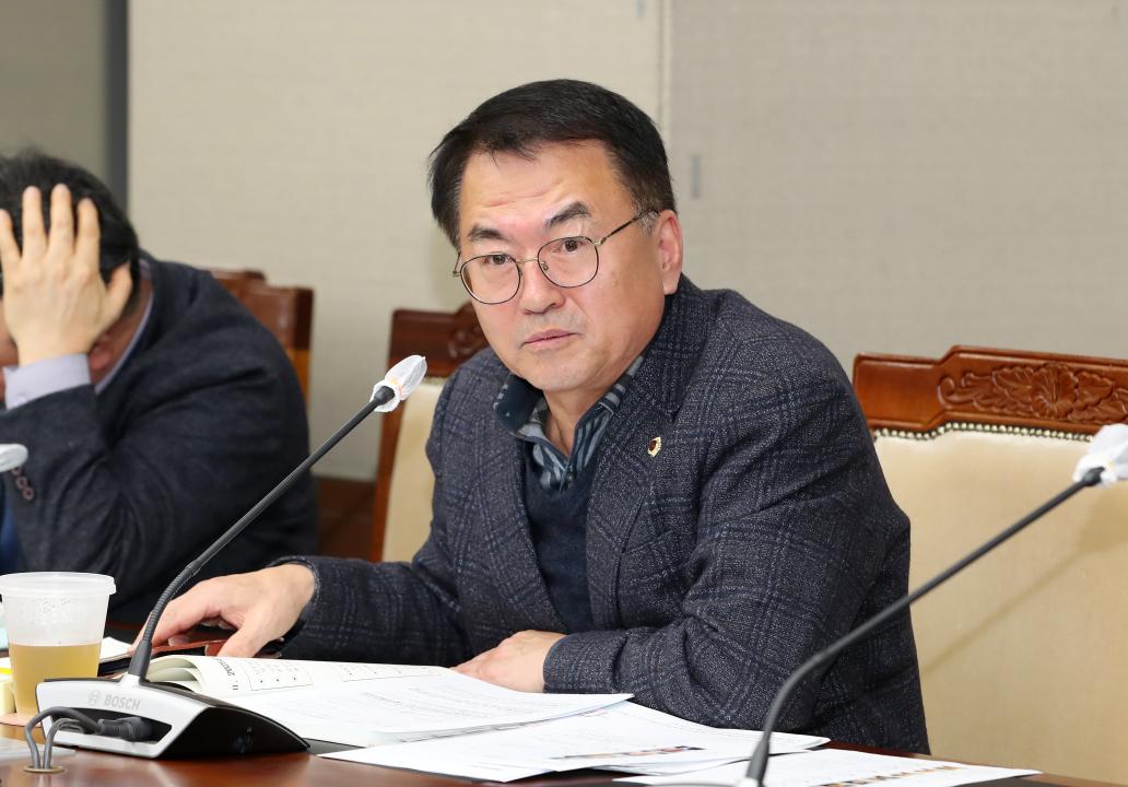 '제357회 임시회 제2차 농수산해양위원회' 게시글의 사진(35) '250206_제357회 임시회 제2차 농수산해양위원회_45.JPG'