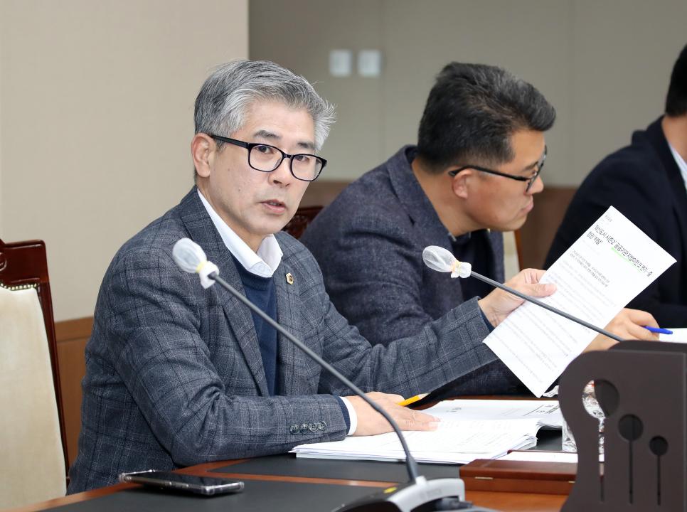 '제357회 임시회 제3차 건설소방위원회' 게시글의 사진(33) '250207_제357회 임시회 제3차 건설소방위원회_48.JPG'