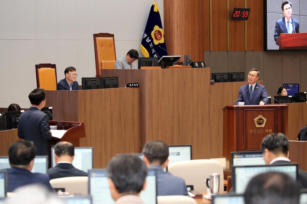 '제352회 정례회 제3차 본회의 윤희신 의원 도정 및 교육행정 질문' 게시글의 사진(9) '240621_제352회 정례회 제3차 본회의 윤희신 의원 질문_56.JPG'