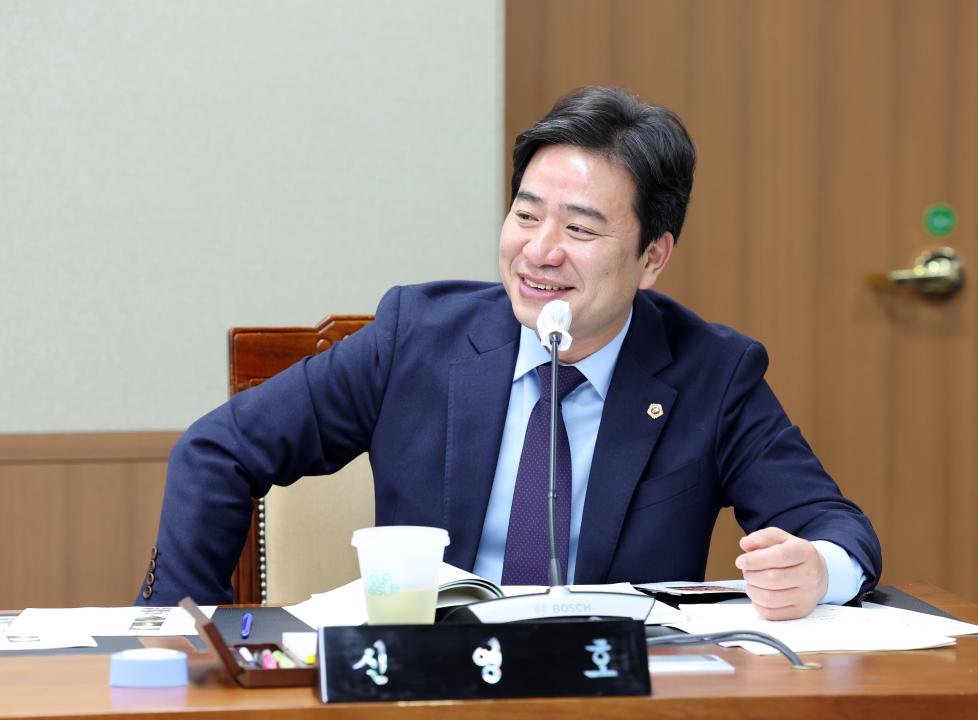 '제357회 임시회 제3차 농수산해양위원회' 게시글의 사진(35) '0207_농수산해양위원회58.jpg'