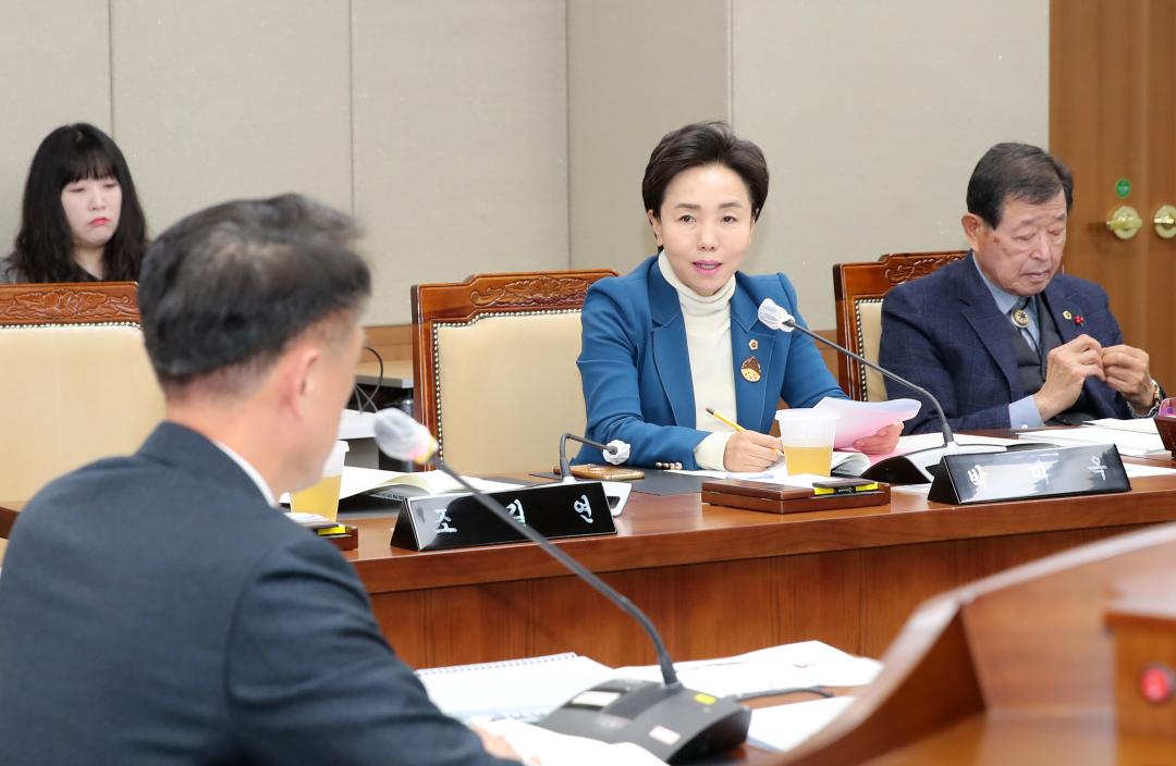 '제357회 임시회 제2차 농수산해양위원회' 게시글의 사진(28) '250206_제357회 임시회 제2차 농수산해양위원회_35.JPG'