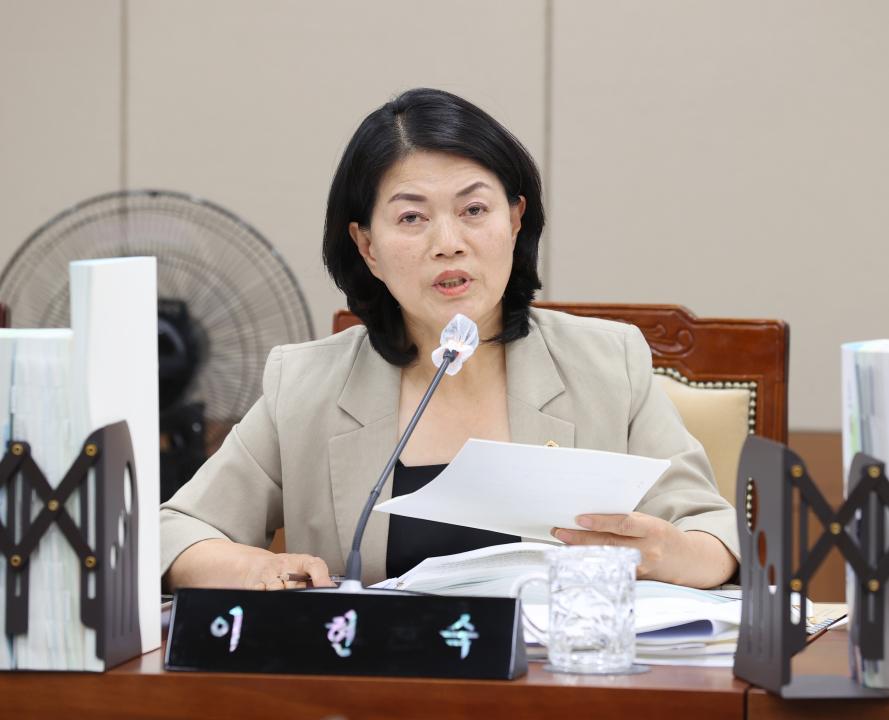 '제351회 정례회 제1차 행정문화위원회' 게시글의 사진(26) '240611_제351회 정례회 행정문화위원회 (1차) (62).JPG'