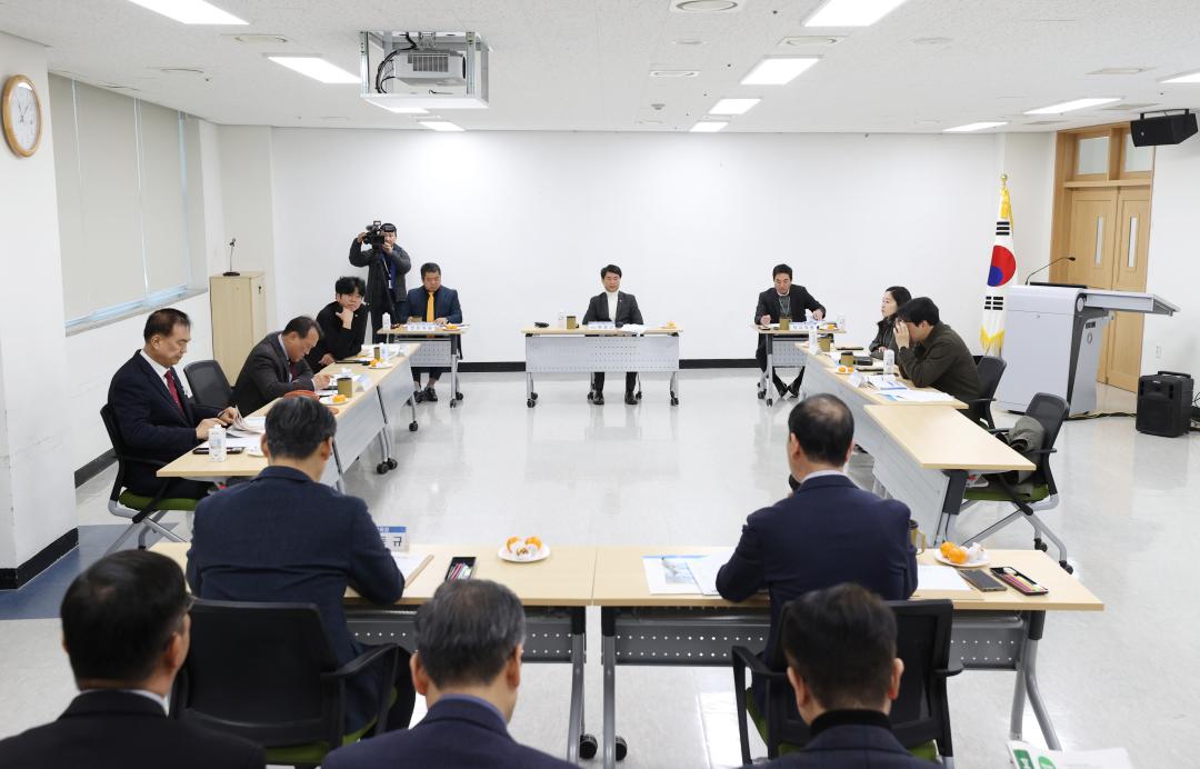 '제357회 임시회 교육위원회 현장방문(충청남도교육청과학교육원 등)' 게시글의 사진(4) '250212_제357회 임시회 교육위원회 현장방문(충청남도교육청과학교육원) (24).JPG'
