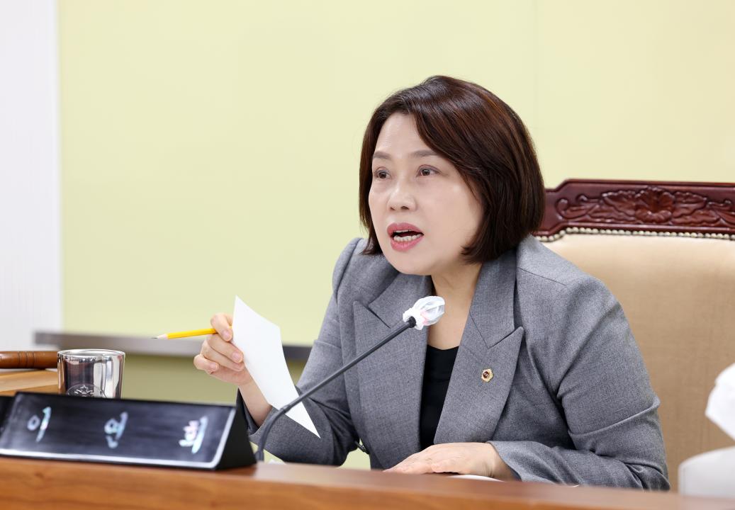 '제357회 임시회 제3차 농수산해양위원회' 게시글의 사진(26) '0207_농수산해양위원회38.jpg'