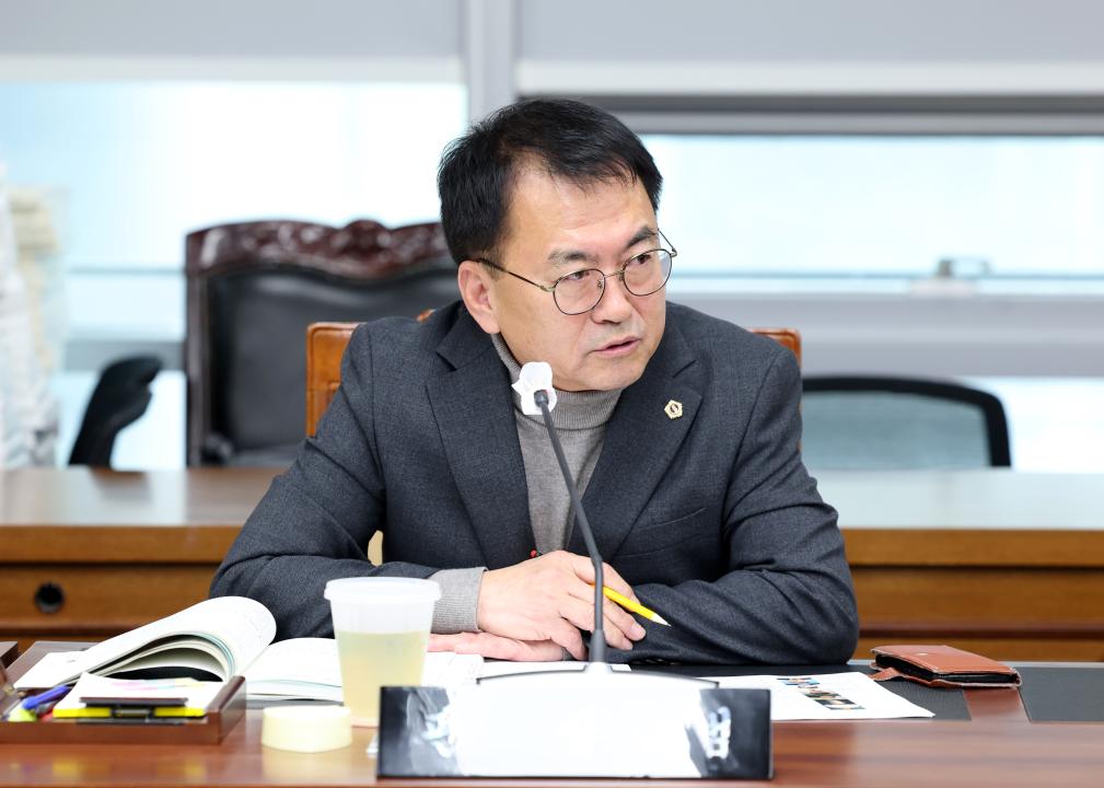 '제357회 임시회 제3차 농수산해양위원회' 게시글의 사진(74) '0207_농수산해양위원회44.jpg'