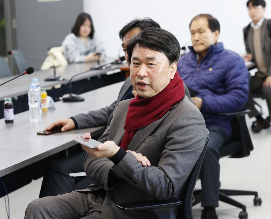'내포신도시 완성 추진 대책 특별위원회 현장방문(내포그린에너지 등)' 게시글의 사진(9) '250217_내포신도시 완성 추진 대책 특별위원회 현장방문(내포그린에너지 등) (17).JPG'