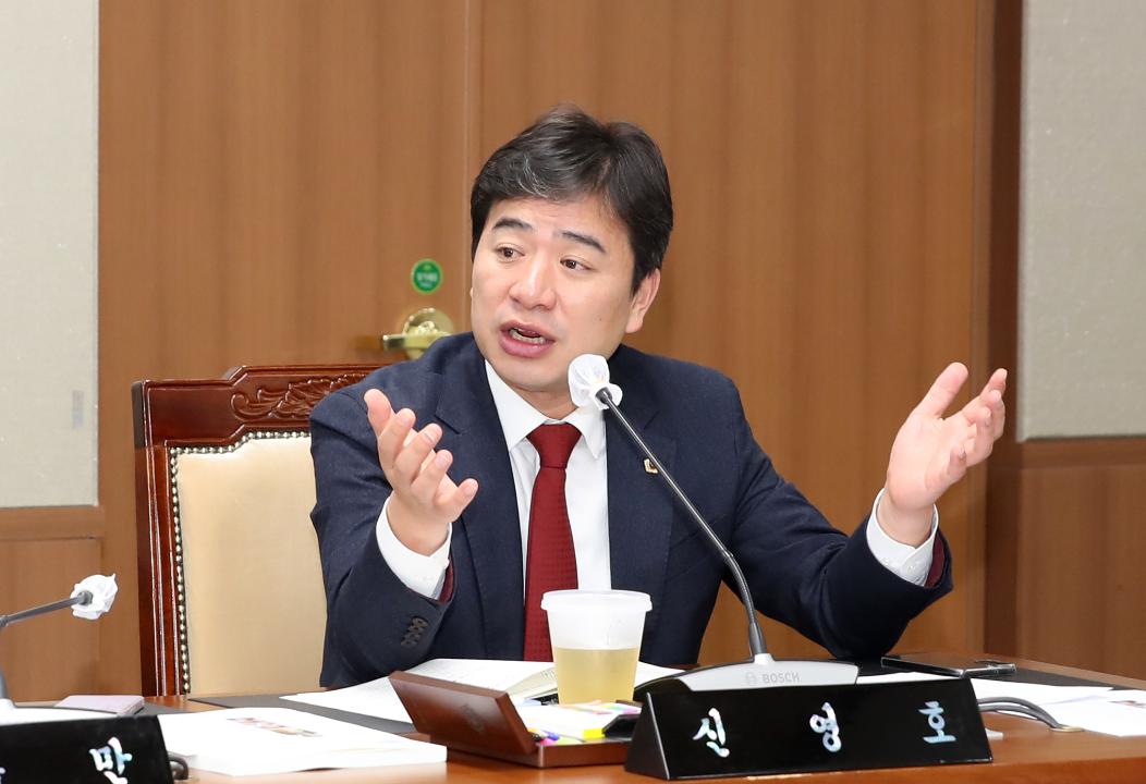 '제357회 임시회 제2차 농수산해양위원회' 게시글의 사진(13) '250206_제357회 임시회 제2차 농수산해양위원회_15.JPG'