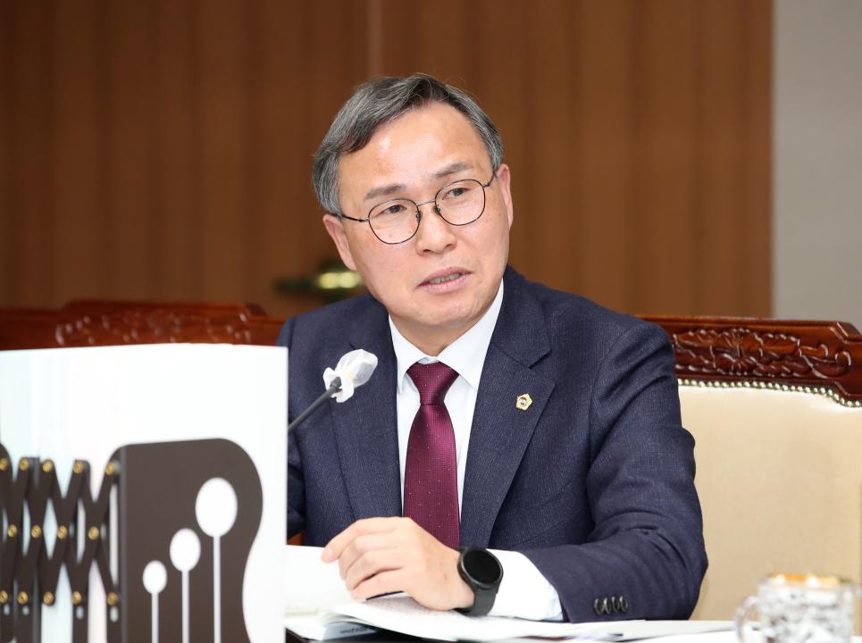 '제357회 임시회 제1차 건설소방위원회' 게시글의 사진(30) '250205_제357회 임시회 제1차 건설소방위원회_41.JPG'