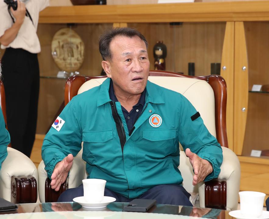 '충남도교육청 을지훈련 근무자 격려 방문' 게시글의 사진(11) '240820_을지훈련 근무자 격려 방문 도교육청_14.JPG'