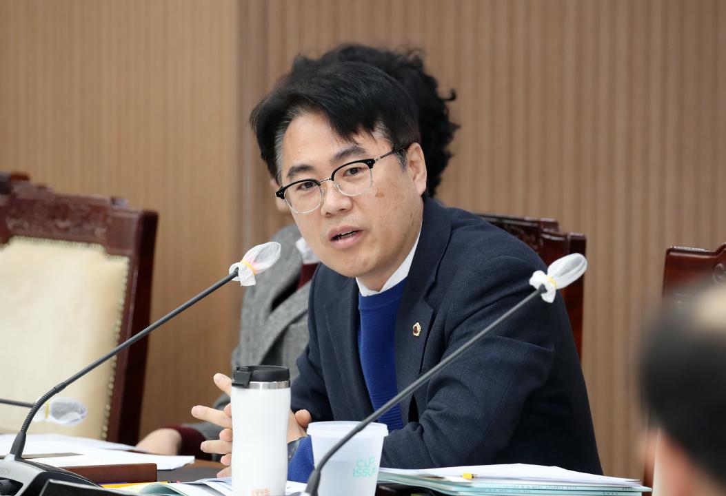 '제1차 예산결산특별위원회' 게시글의 사진(32) '250218_제357회 임시회 예산결산특별위원회_39.JPG'