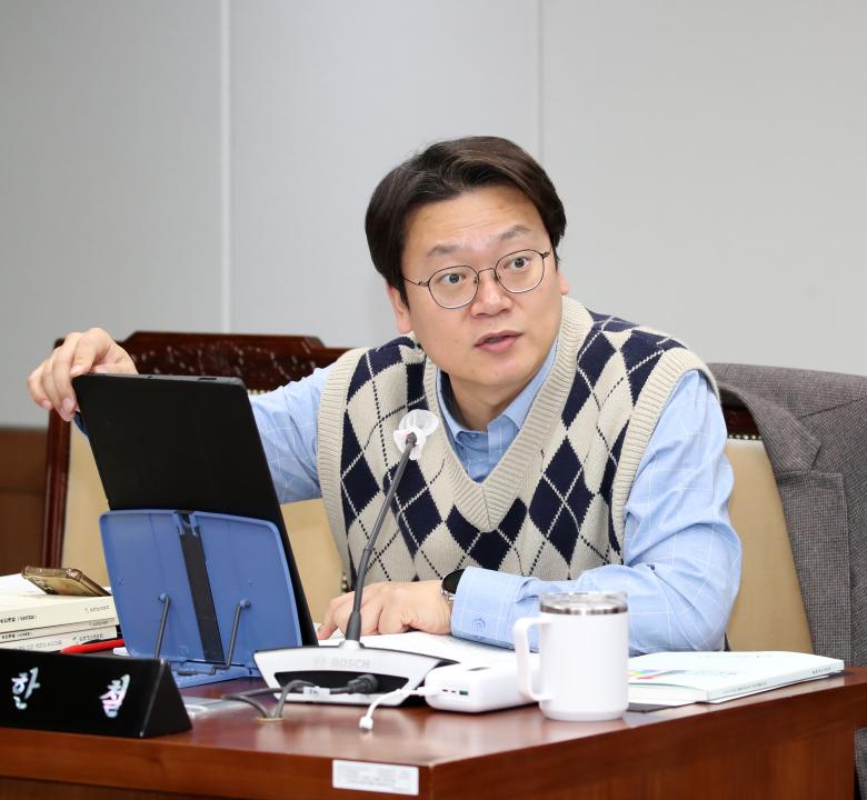 '제357회 임시회 제1차 교육위원회' 게시글의 사진(29) '250206_제357회 임시회 제1차 교육위원회_48.JPG'