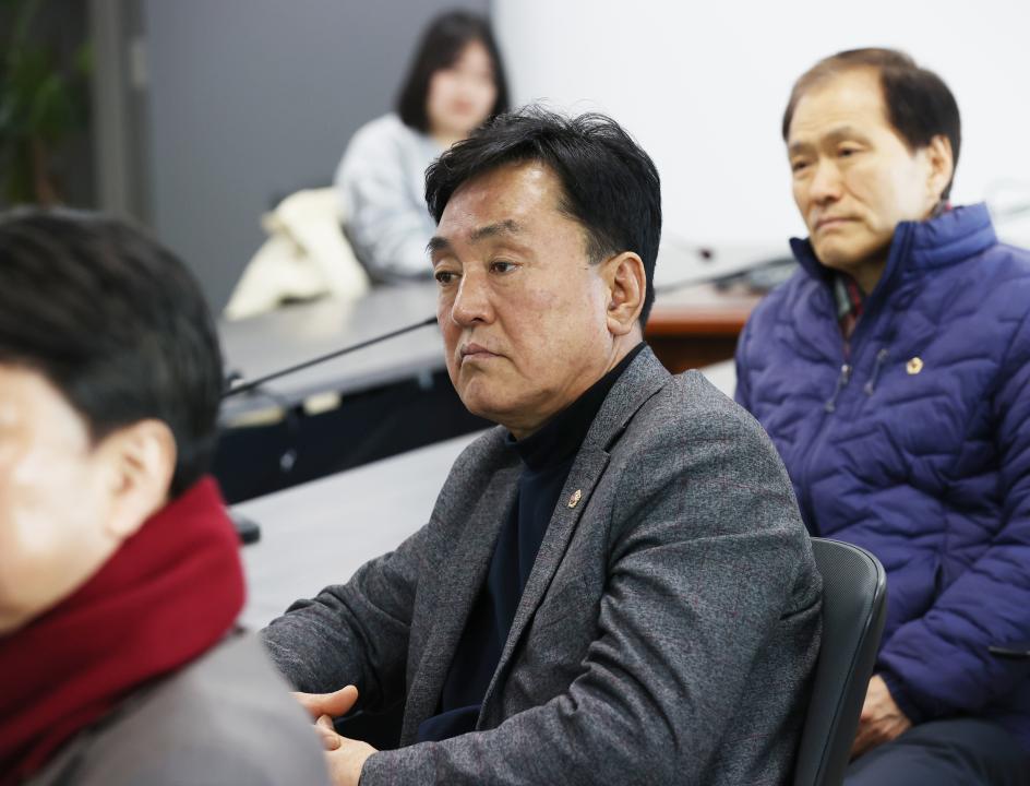 '내포신도시 완성 추진 대책 특별위원회 현장방문(내포그린에너지 등)' 게시글의 사진(6) '250217_내포신도시 완성 추진 대책 특별위원회 현장방문(내포그린에너지 등) (7).JPG'