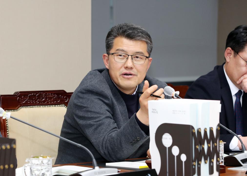 '제357회 임시회 제4차 건설소방위원회' 게시글의 사진(23) '250210_제357회 임시회 제4차 건설소방위원회_28.JPG'