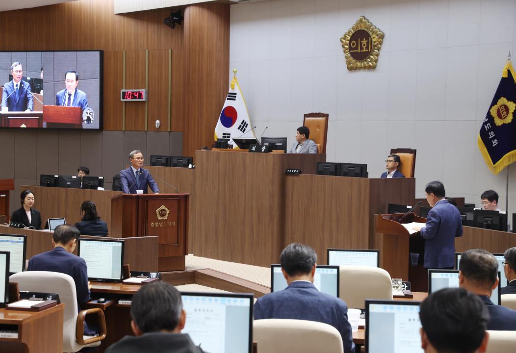 '제352회 정례회 제3차 본회의 윤희신 의원 도정 및 교육행정 질문' 게시글의 사진(21) '240621_제352회 정례회 제3차 본회의 (도정 및 교육행정 질문) (43).JPG'