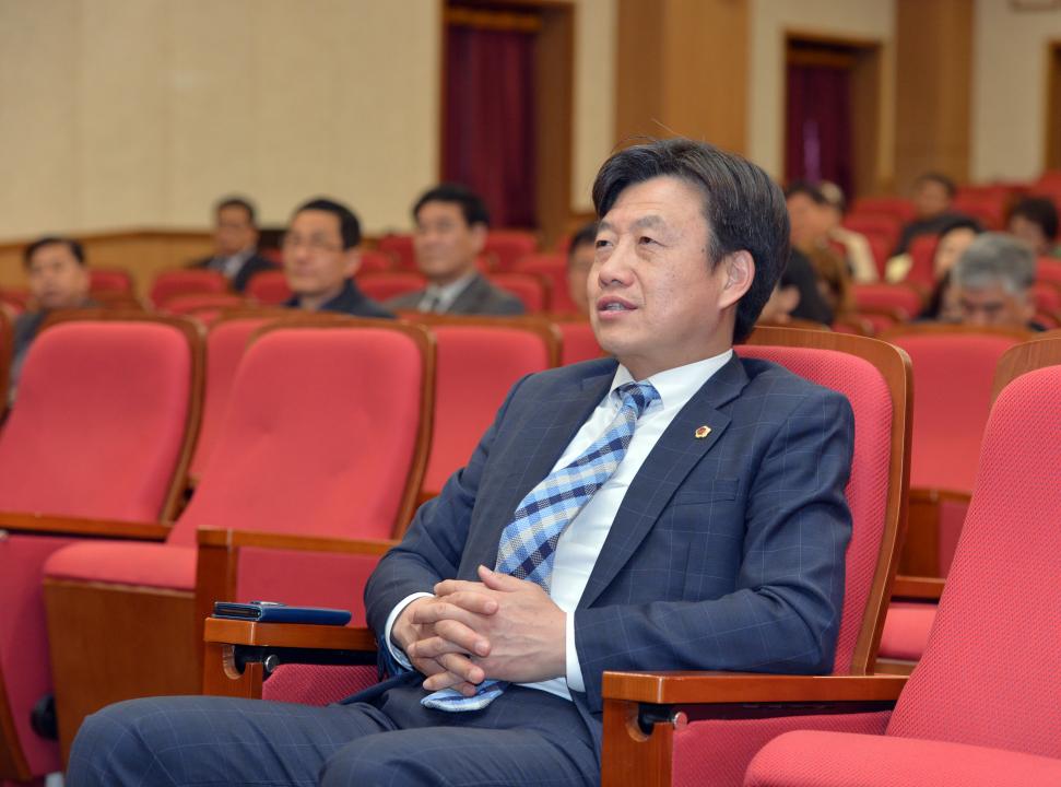 '21세기 미래역량을 키우는 수학교육의 방향 의정토론회' 게시글의 사진(14) '0410_한옥동 의원 의정토론회30.jpg'