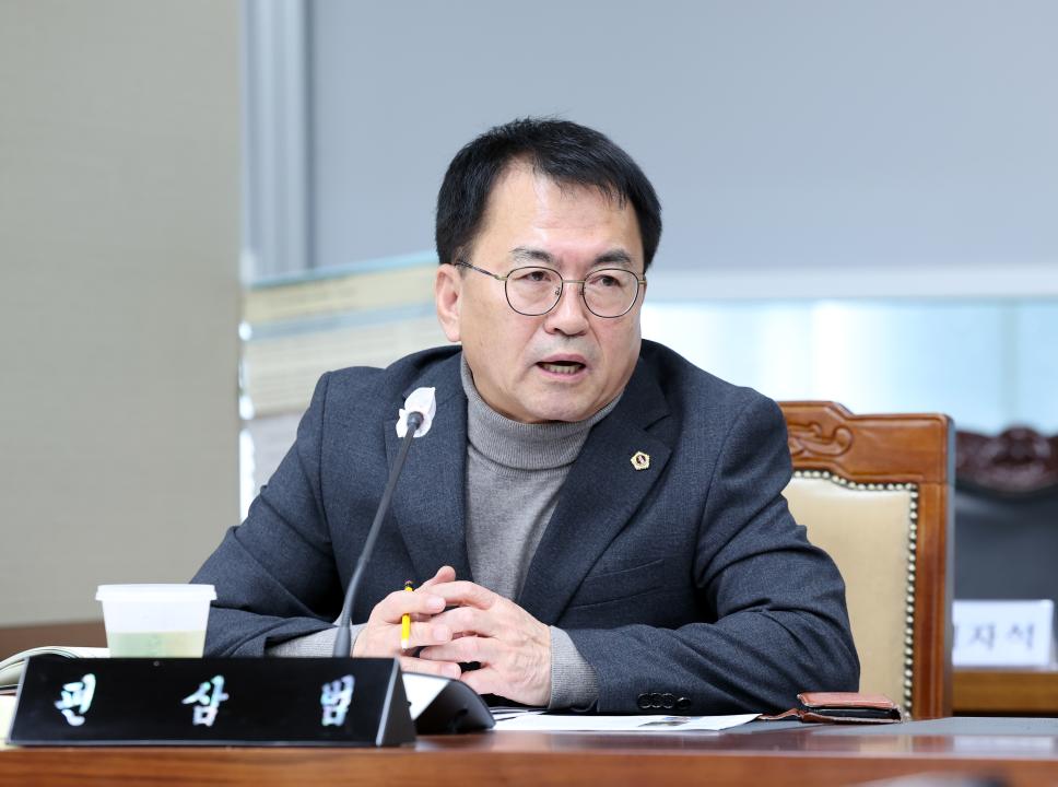 '제357회 임시회 제3차 농수산해양위원회' 게시글의 사진(77) '0207_농수산해양위원회47.jpg'