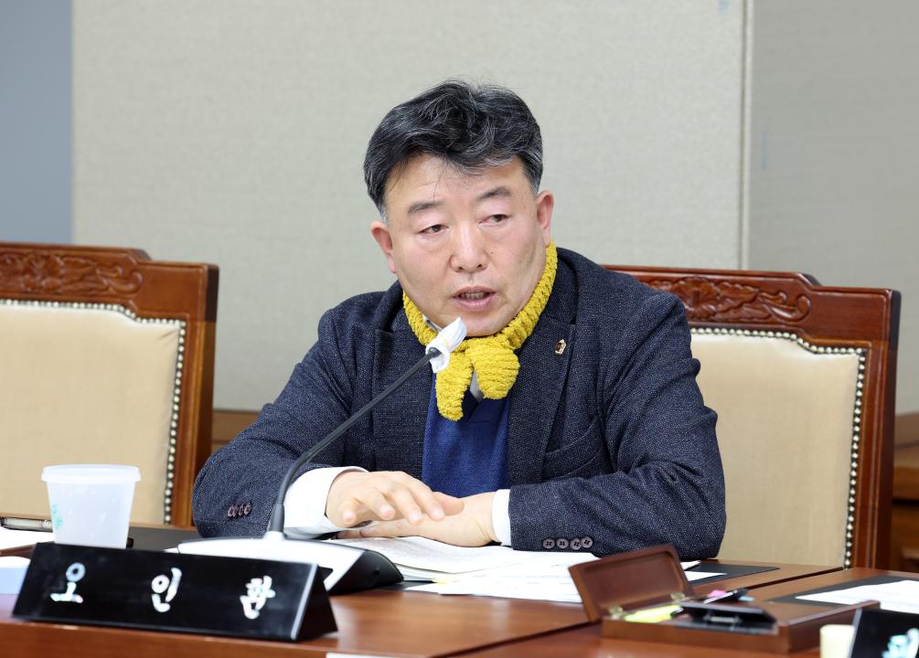 '제357회 임시회 제3차 농수산해양위원회' 게시글의 사진(66) '0207_농수산해양위원회101.jpg'
