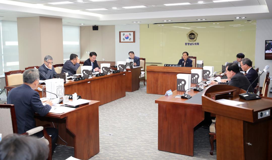 '제357회 임시회 제3차 건설소방위원회' 게시글의 사진(3) '250207_제357회 임시회 제3차 건설소방위원회_04.JPG'