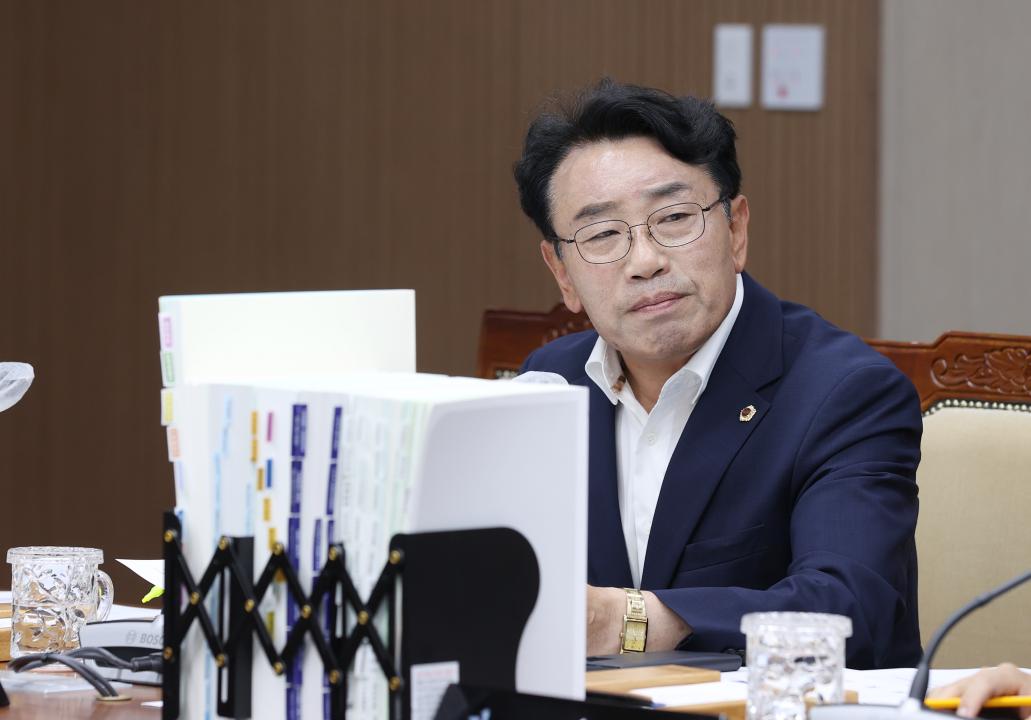 '제351회 정례회 제1차 복지환경위원회' 게시글의 사진(19) '240611_제351회 정례회 복지환경위원회 (1차) (43).JPG'