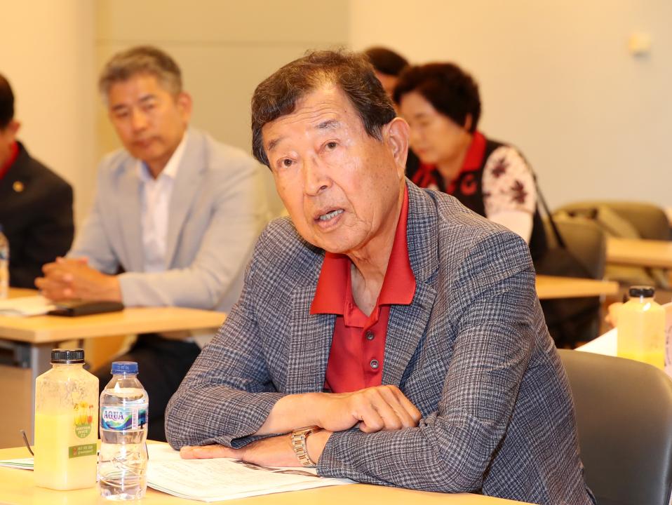 '충청남도의회 대표단 인도네시아 KOTRA 자카르타 지사 및 도 해외통상사무소 방문' 게시글의 사진(16) '240522_충남도의회 의장단 인도네시아 1일차_588.JPG'