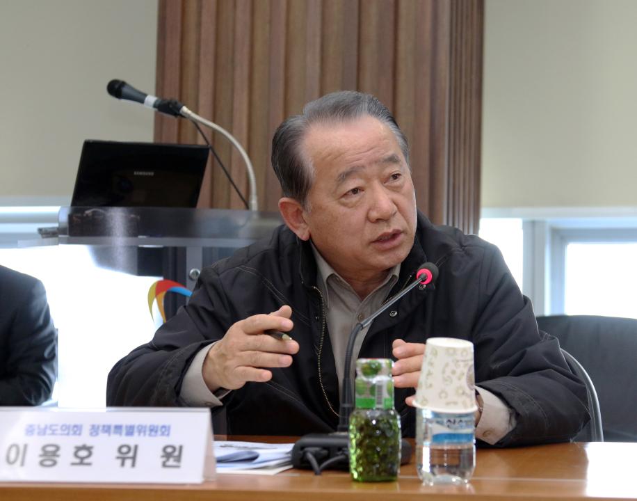 '3농혁신 등 정책특별위원회 현장방문 스케치' 게시글의 사진(12) '0225_3농 특위 현장방문 이용호 의원.jpg'
