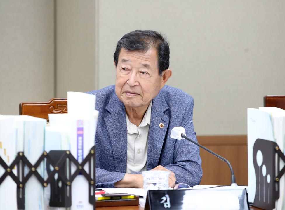 '제352회 정례회 제2차 농수산해양위원회' 게시글의 사진(9) '240612_제352회 정례회 제2차 농수산해양위원회_18.JPG'