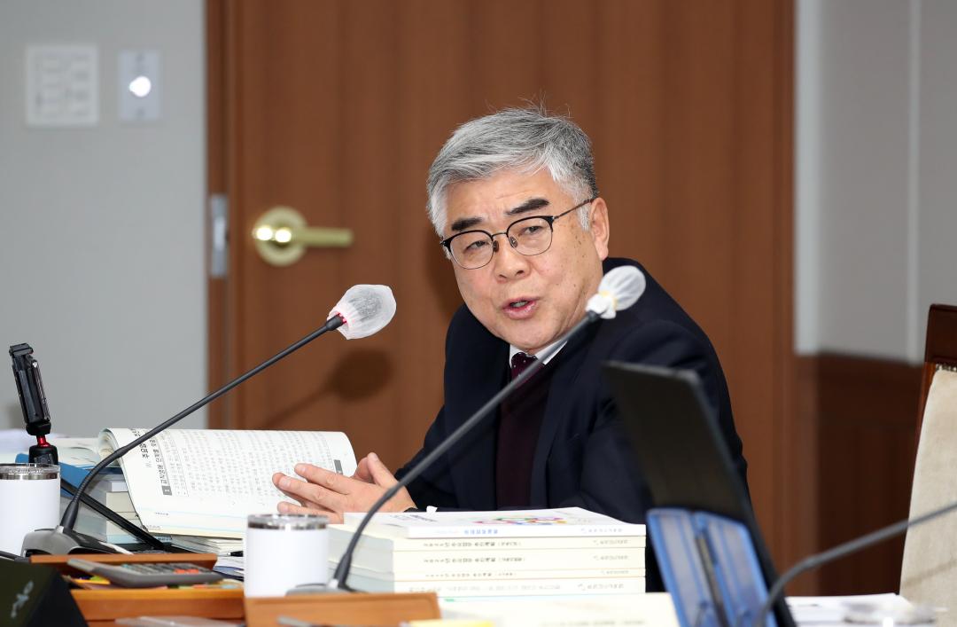 '제357회 임시회 제1차 교육위원회' 게시글의 사진(32) '250206_제357회 임시회 제1차 교육위원회_54.JPG'