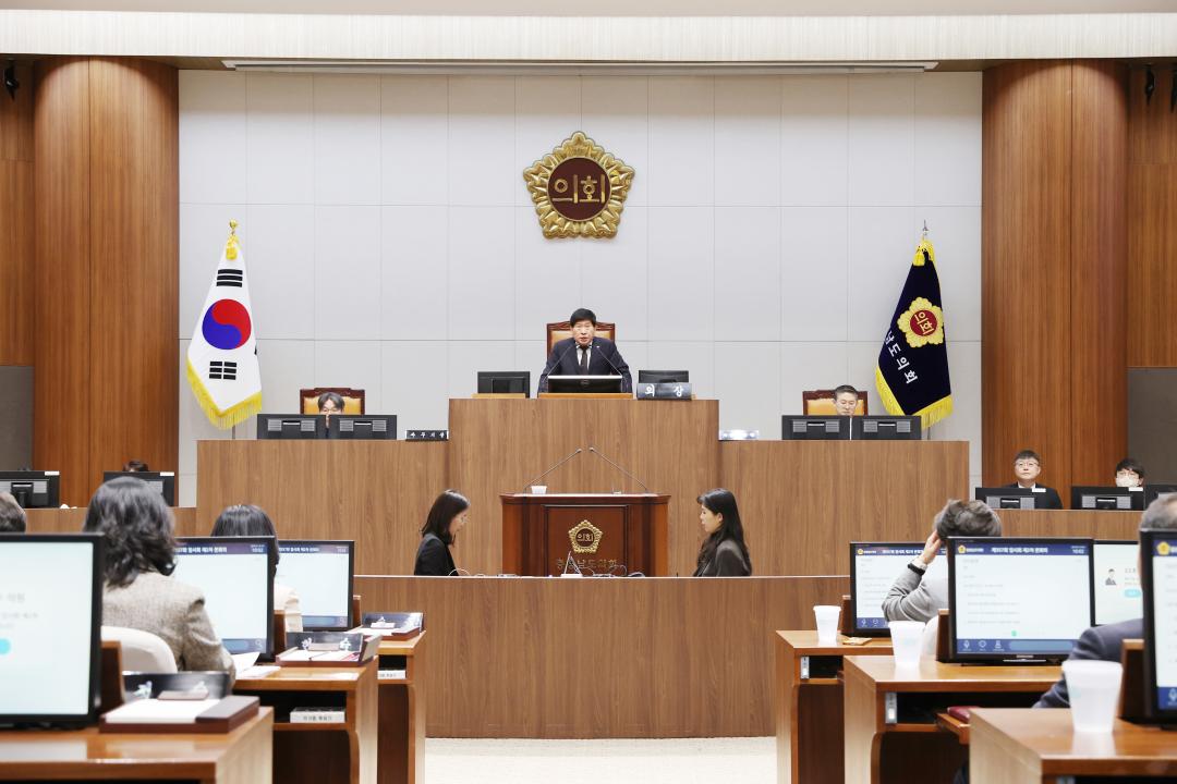 '제357회 임시회 제2차 본회의' 게시글의 사진(8) '250219_제357회 임시회 제2차 본회의 (5).JPG'