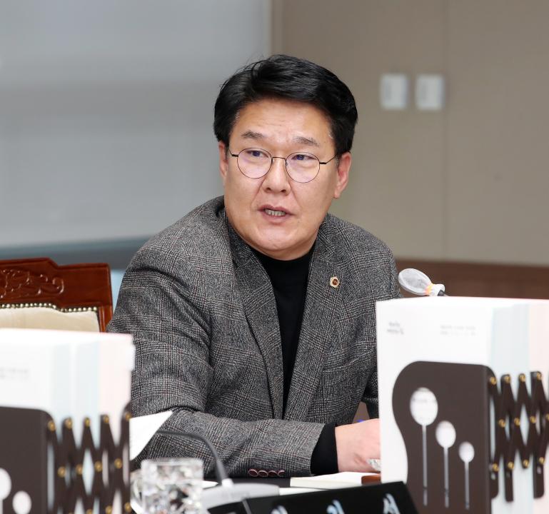 '제357회 임시회 제1차 건설소방위원회' 게시글의 사진(12) '250205_제357회 임시회 제1차 건설소방위원회_16.JPG'