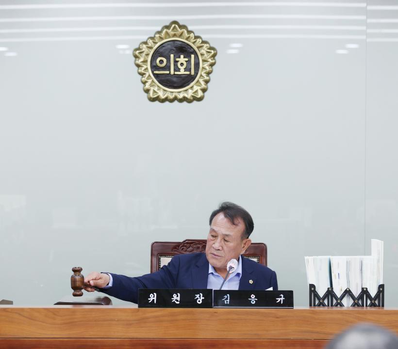 '제351회 정례회 제1차 복지환경위원회' 게시글의 사진(6) '240611_제351회 정례회 복지환경위원회 (1차) (11).JPG'