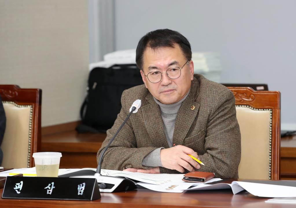 '제357회 임시회 제1차 농수산해양위원회' 게시글의 사진(53) '250205_제357회 임시회 농수산해양위원회_58.JPG'