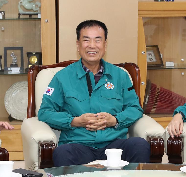 '충남도교육청 을지훈련 근무자 격려 방문' 게시글의 사진(14) '240820_을지훈련 근무자 격려 방문 도교육청_17.JPG'