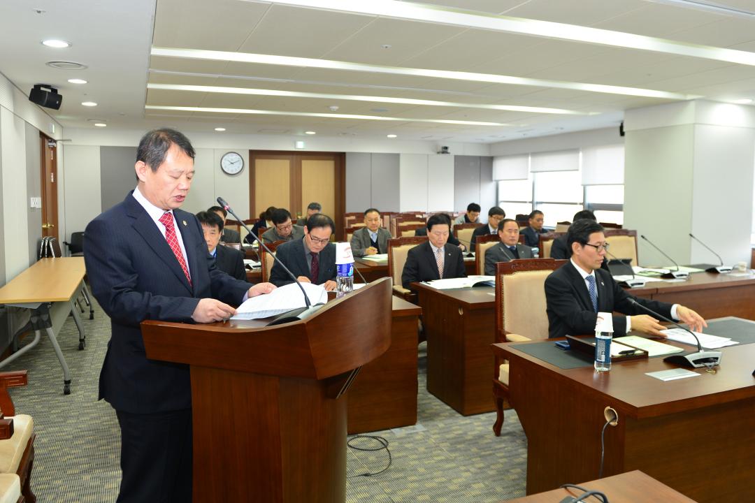'제276회 충청남도의회 임시회 충청권상생발전특별위원회' 게시글의 사진(8) '150204_제276회 임시회 충청권상생발전특별위원회22.jpg'