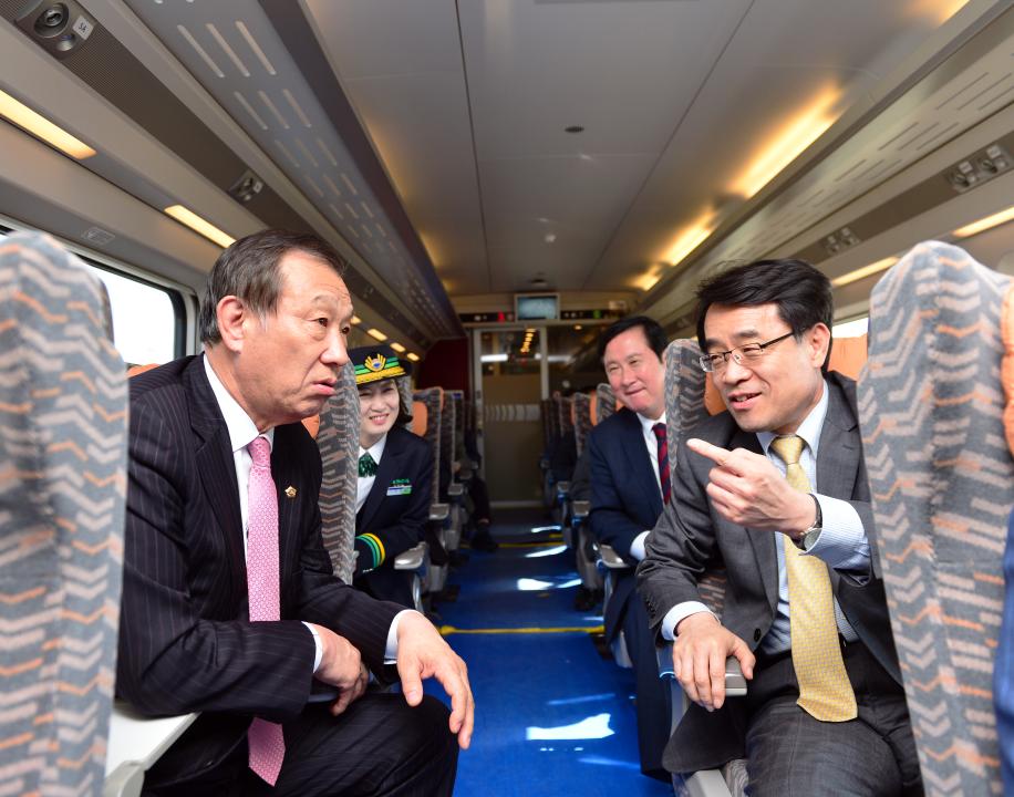 '호남고속철도(KTX) 공주역 출발 시승식' 게시글의 사진(21) '150323_공주역 KTX 시승식28.jpg'