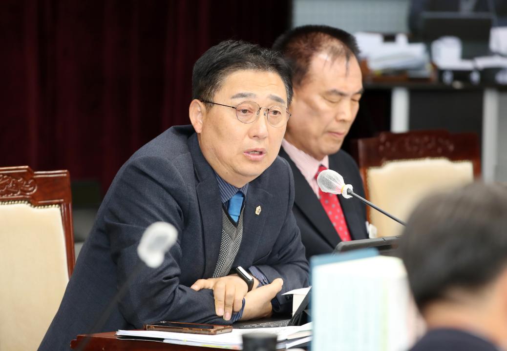 '제356회 정례회 교육위원회 행정사무감사' 게시글의 사진(30) '241118_제356회 정례회 교육위원회 행감_47.JPG'