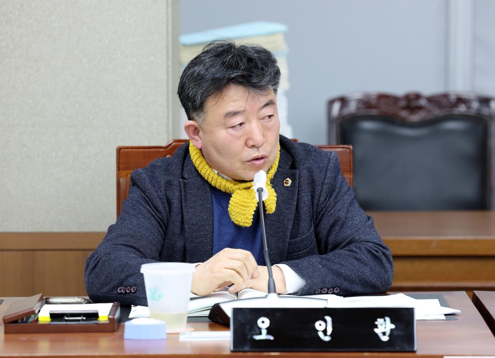 '제357회 임시회 제3차 농수산해양위원회' 게시글의 사진(65) '0207_농수산해양위원회100.jpg'