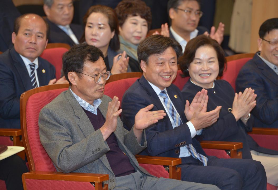 '21세기 미래역량을 키우는 수학교육의 방향 의정토론회' 게시글의 사진(7) '0410_한옥동 의원 의정토론회08.jpg'