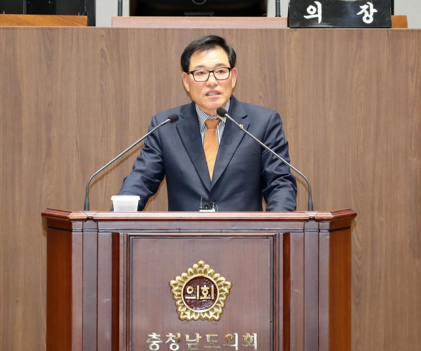 '제348회 정례회 제4차 본회의 이재운 의원 건의안' 게시글의 사진(7) '231215_제348회 정례회 제4차 본회의 이재운 의원 건의안_08.JPG'