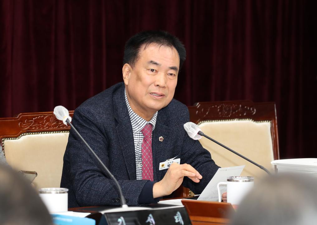 '제357회 임시회 제1차 교육위원회' 게시글의 사진(16) '250206_제357회 임시회 제1차 교육위원회_16.JPG'