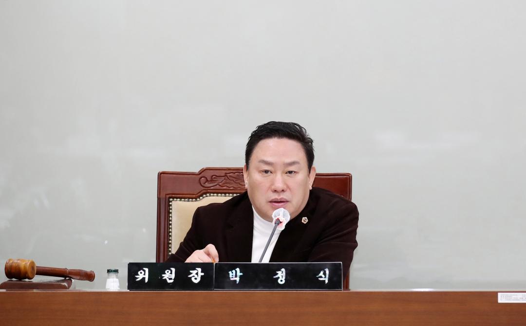 '제1차 예산결산특별위원회' 게시글의 사진(8) '250218_제357회 임시회 예산결산특별위원회_12.JPG'