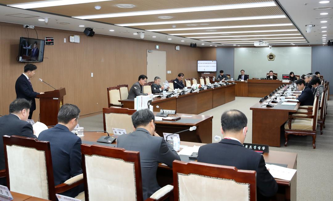 '제1차 예산결산특별위원회' 게시글의 사진(3) '250218_제357회 임시회 예산결산특별위원회_01.JPG'