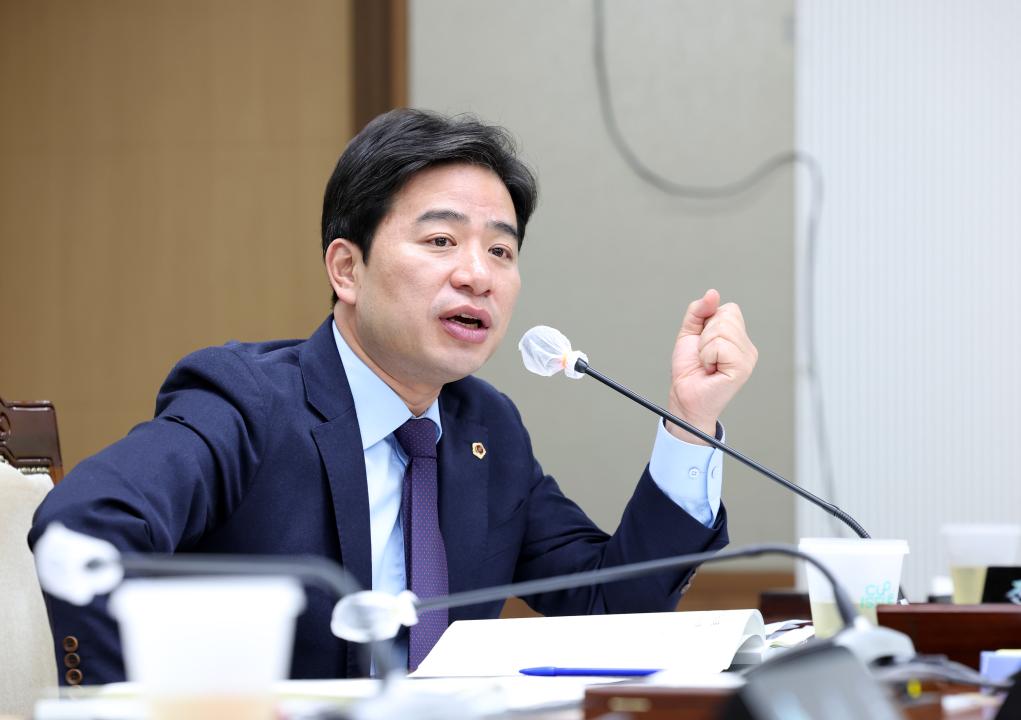 '제357회 임시회 제3차 농수산해양위원회' 게시글의 사진(42) '0207_농수산해양위원회67.jpg'