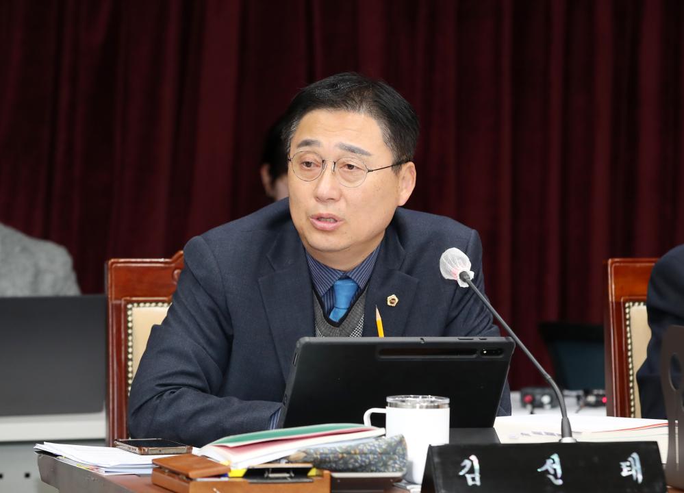 '제356회 정례회 교육위원회 행정사무감사' 게시글의 사진(33) '241118_제356회 정례회 교육위원회 행감_51.JPG'