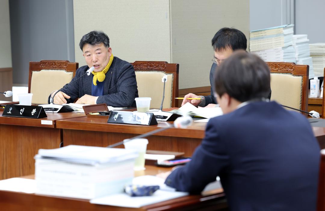 '제357회 임시회 제3차 농수산해양위원회' 게시글의 사진(64) '0207_농수산해양위원회104.jpg'