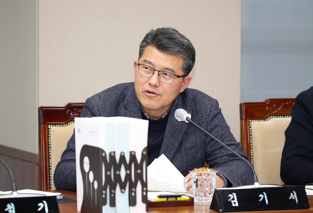 '제357회 임시회 제3차 건설소방위원회' 게시글의 사진(38) '250207_제357회 임시회 제3차 건설소방위원회_57.JPG'